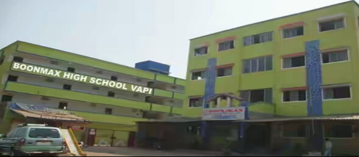 to Boonmax English Medium High School